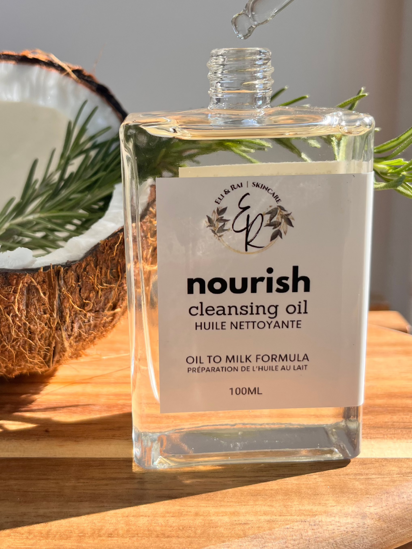 Make up dissolving cleansing oil. Unclog Pores, clarify skin.